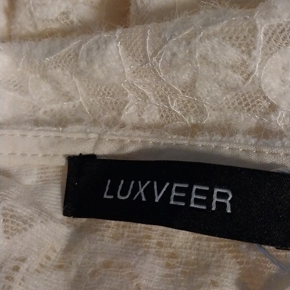 Luxveer Dressy Lace Tops or Sweater for Women V Neck NWT Size S - Picture 7 of 12
